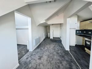 Lounge- click for photo gallery
